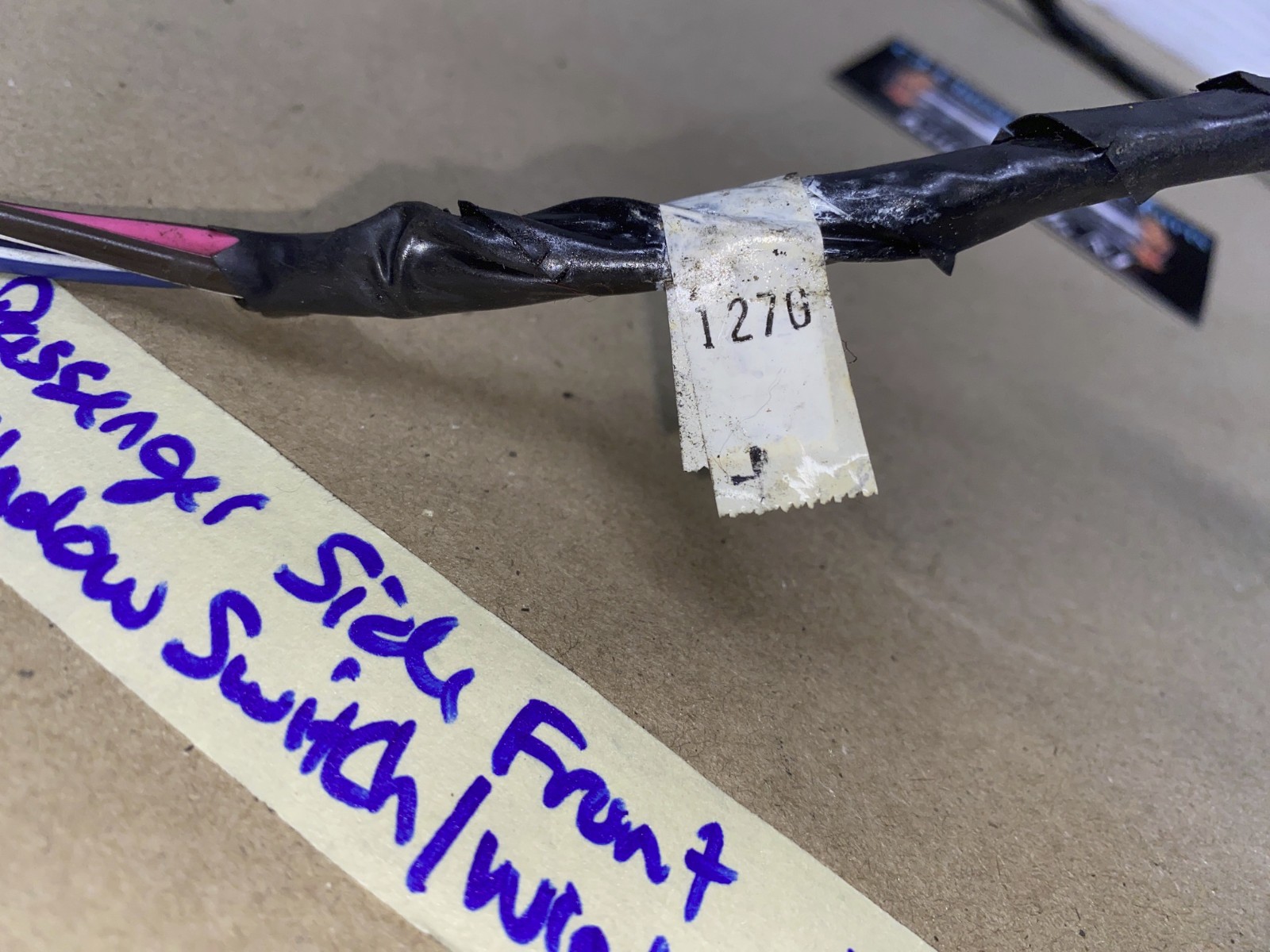 OEM 1974 1975 Cadillac Deville Eldorado Calais 2 Door RIGHT PASSENGER SIDE FRONT DOOR WINDOW SWITCH WINDOW MOTOR WIRE HARNESS CONNECTOR #9821270 - Image 2