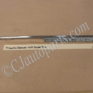 OEM 1971 Cadillac Eldorado LEFT DRIVER SIDE FRONT FENDER TRIM MOLDING SPEAR #1497474