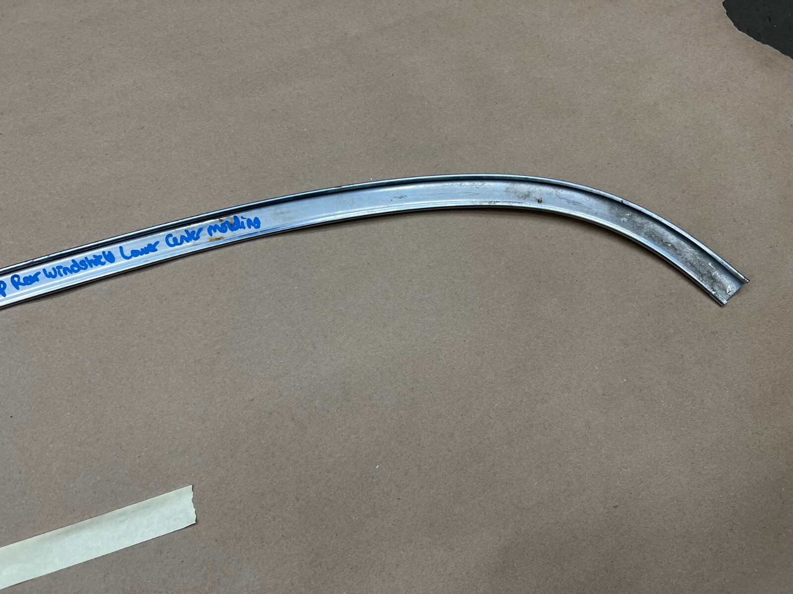 OEM 1959 1960 Cadillac Deville 4 Door 4 Window FLAT TOP EXTERIOR REAR WINDSHIELD LOWER CENTER MOLDING TRIM #3631400 - Image 21