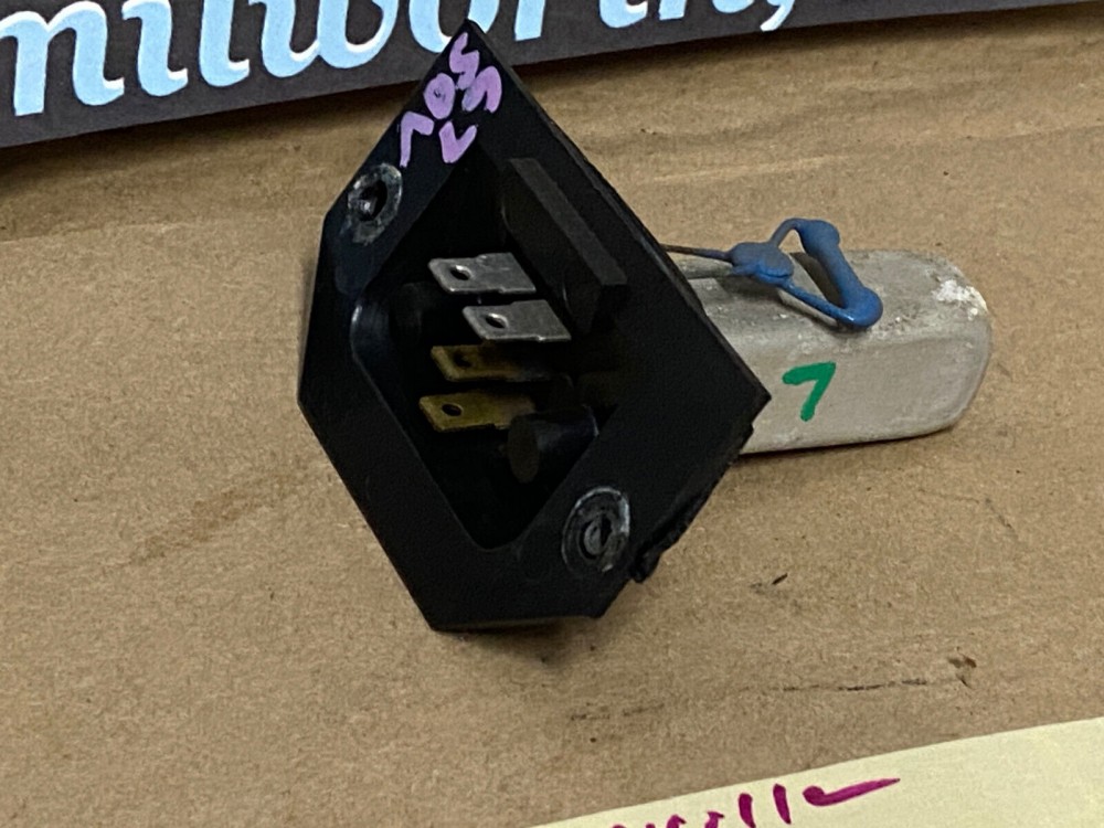 OEM 1965 1966 1967 1968 Cadillac Deville Fleetwood Calais 1965 1966 Eldorado CLIMATE CONTROL AIR RETURN DUCT TEMPERATURE SENSOR SWITCH #7289845/JSE-141 - Image 2