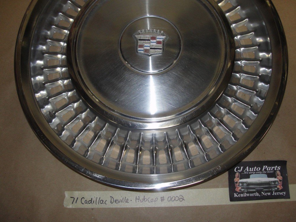 OEM 1971 1972 Cadillac Deville Fleetwood Calais 15" HUBCAP WHEEL COVER CREST EMBLEM #0002 - Image 2