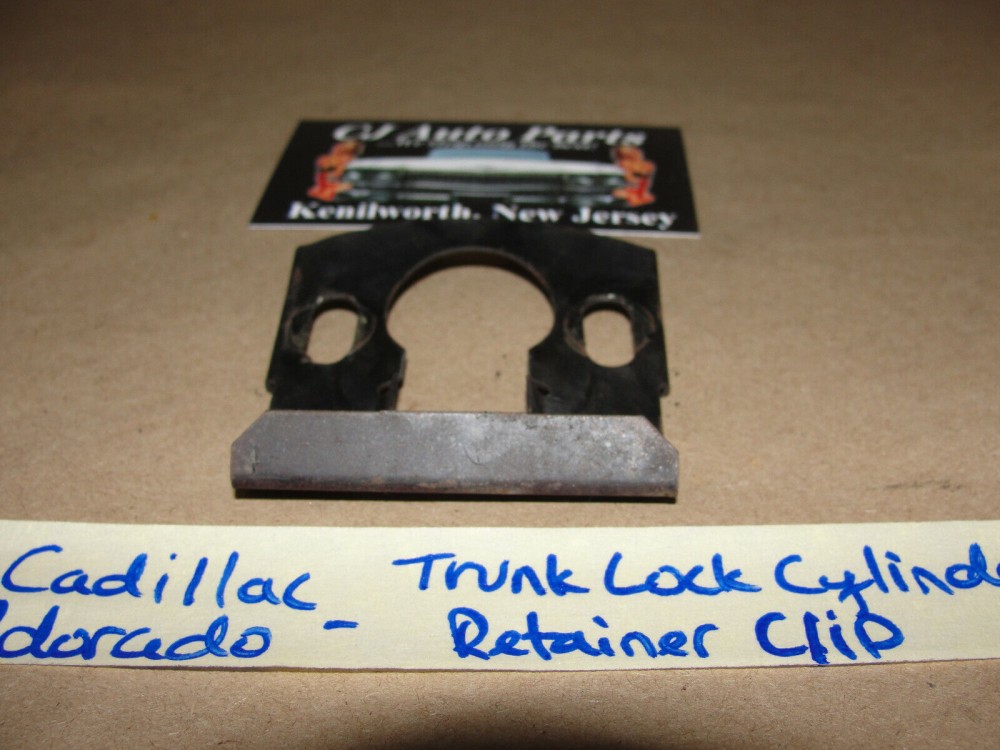 OEM 1973 1974 1975 1976 1977 1978 Cadillac Eldorado TRUNK LOCK CYLINDER RETAINER CLIP MOUNTING BRACKET #9616859 - Image 2