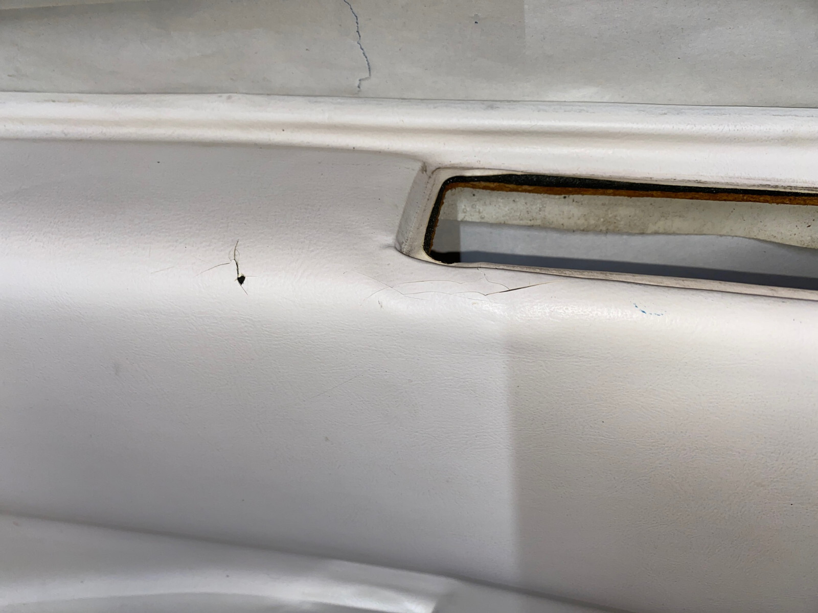 OEM 1971 1972 1973 1974 1975 1976 Cadillac Coupe Deville & Calais 2 DOOR LEFT DRIVER SIDE REAR LOWER DOOR PANEL ARM REST - Image 4