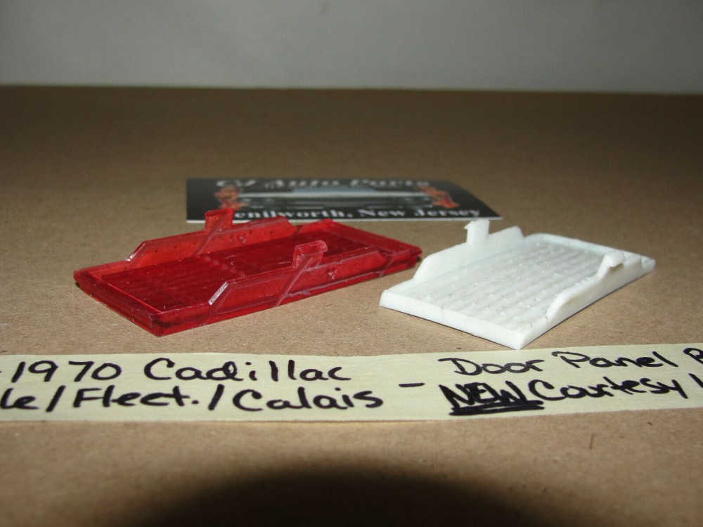 NEW 1969 1970 Cadillac Deville Fleetwood Calais DOOR INTERIOR COURTESY LIGHT RED & WHITE LENS - Image 2