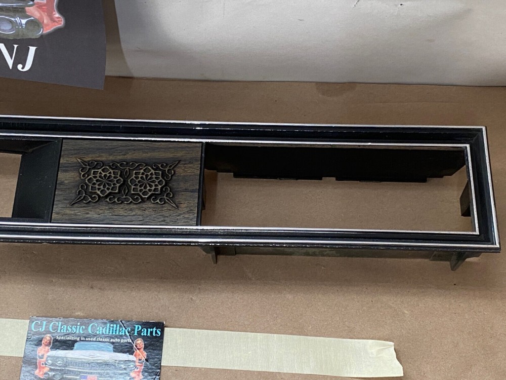 OEM 1971 1972 1973 Cadillac Deville Eldorado Fleetwood Calais RIGHT PASS SIDE DASH VENT INSERT CLOCK TRIM WOODGRAIN #1601585 - Image 17