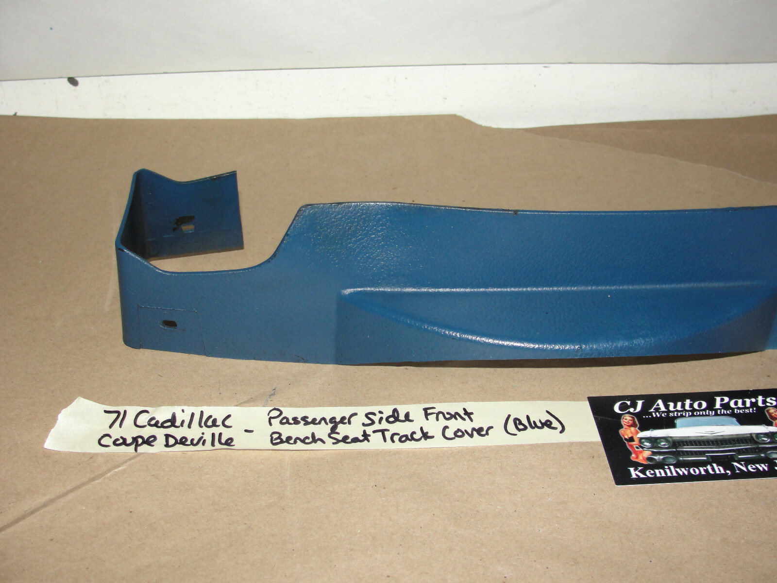 OEM 1971 1972 1973 1974 1975 1976 Cadillac Coupe Deville Calais Fleetwood RIGHT FRONT LOWER BENCH POWER SEAT TRACK COVER TRIM #9819075 - Image 2