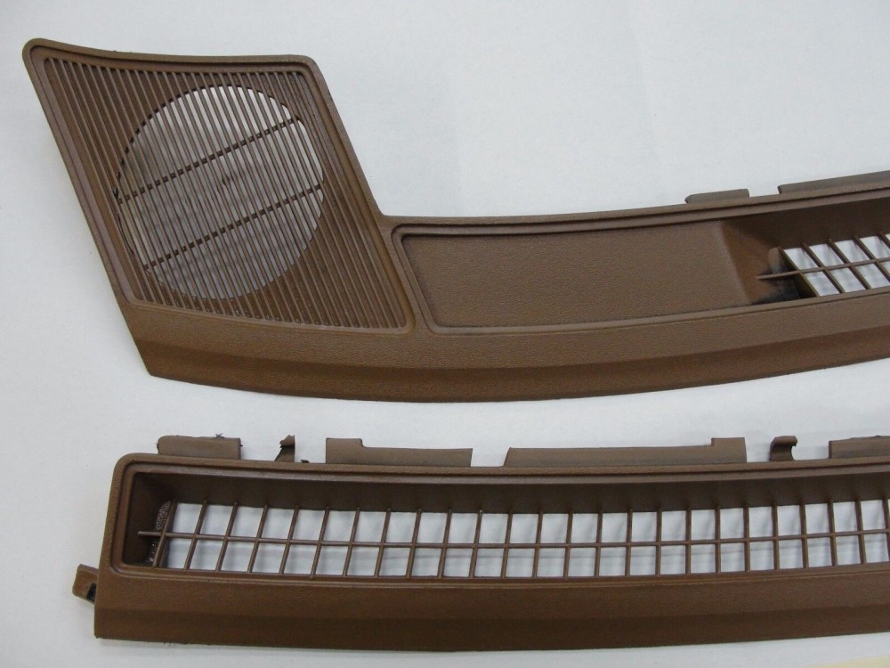 OEM 1974 1975 1976 Cadillac Deville Calais Fleetwood 1974 1975 1976 1977 1978 Eldorado DASH DEFROSTER SPEAKER GRILL VENT TRIM *SADDLE TAN* #1602401/1602402 - Image 2