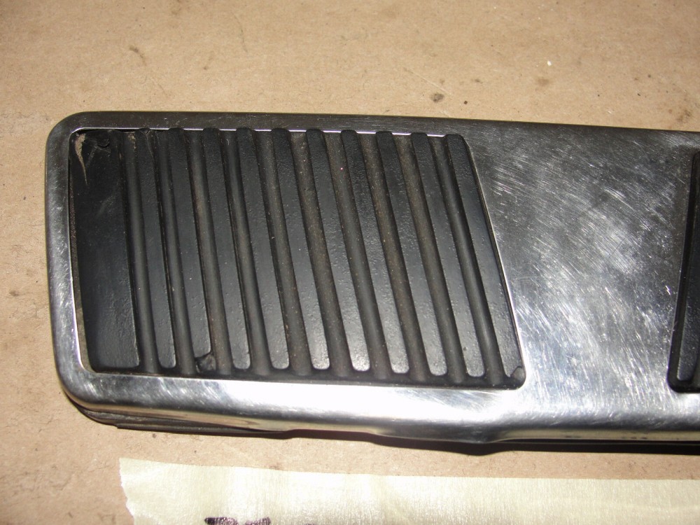 OEM 1971 1972 1973 1974 1975 1976 Cadillac Deville Calais Fleetwood 1971 1972 1973 1974 1975 1976 1977 1978 Eldorado BRAKE PEDAL PAD WITH CHROME TRIM #1602495/#3515201 - Image 2