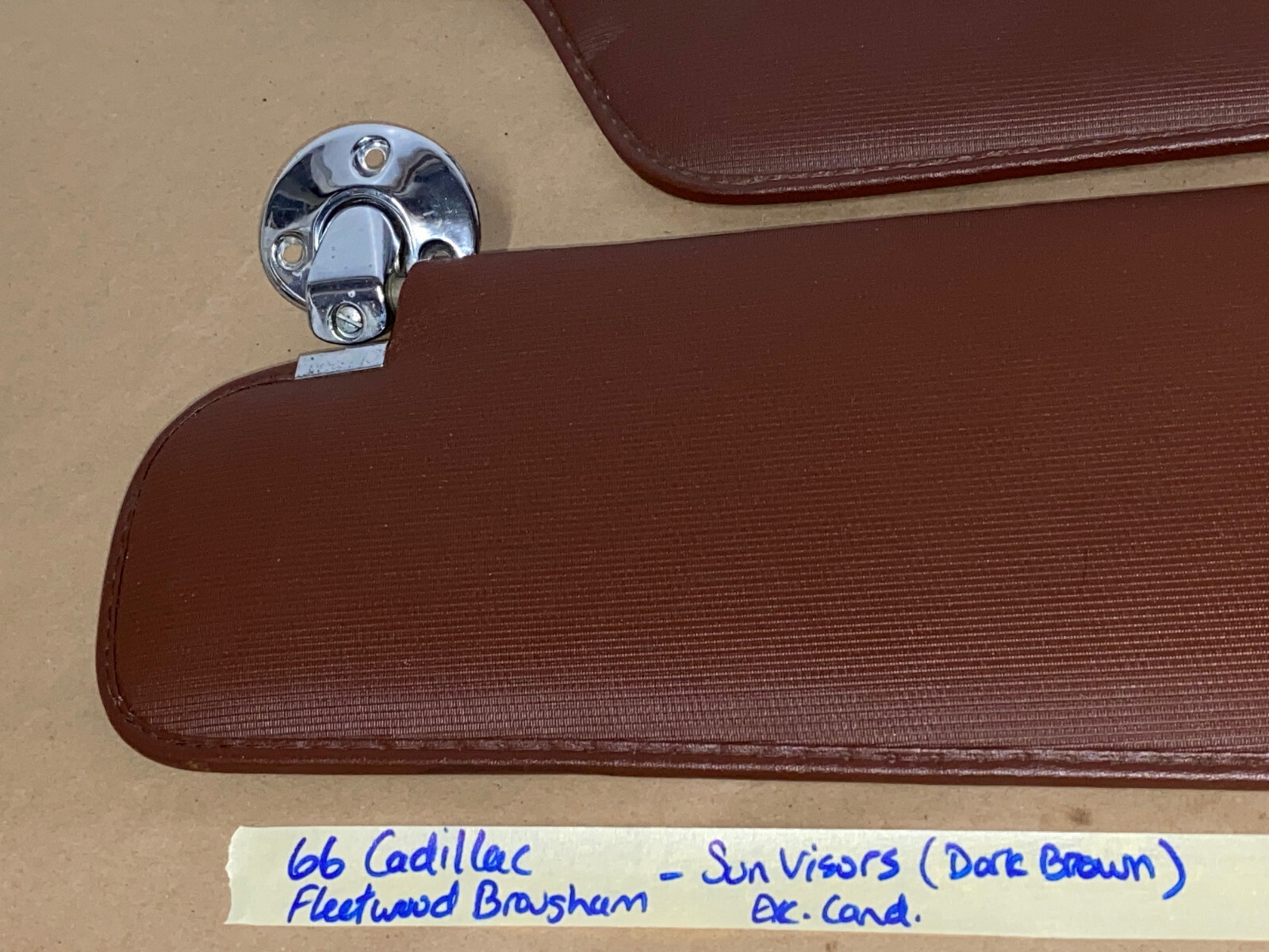 OEM 1965 1966 1978 1968 Cadillac Fleetwood Deville Calais 1967 1968 Eldorado LEFT & RIGHT SUN VISORS WITH HINGES - Dark Brown - Image 2
