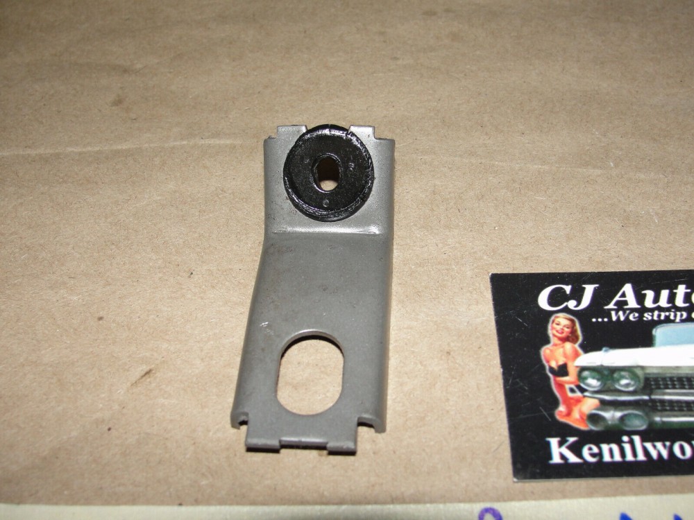 OEM 1963 1964 Cadillac Deville Eldorado Fleetwood POWER ANTENNA LOWER MOUNTING BRACKET #1479301 - Image 3