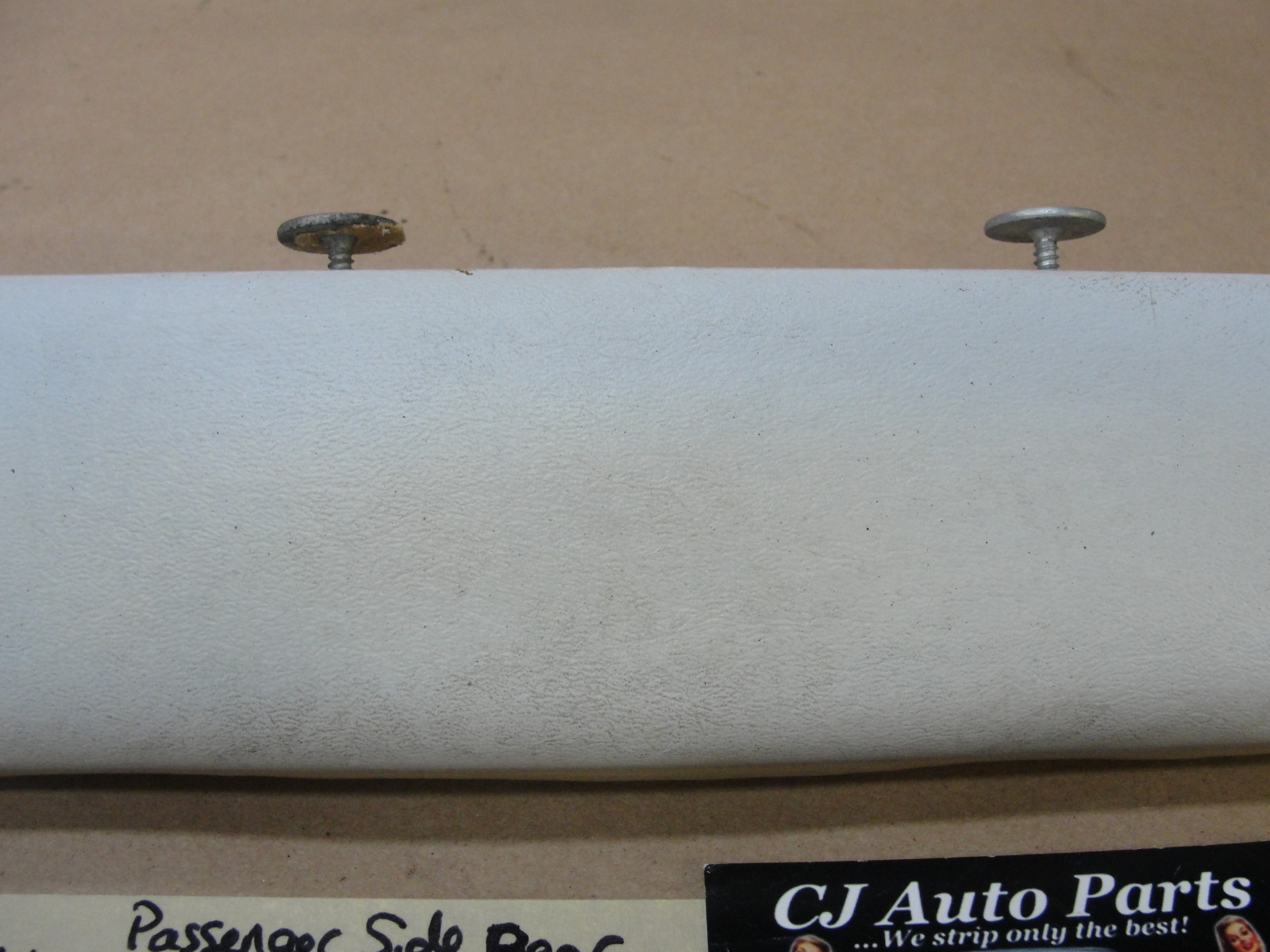 OEM 1965 Cadillac Sedan Deville Fleetwood RIGHT REAR DOOR PANEL ARM REST PAD CUSHION - Image 3