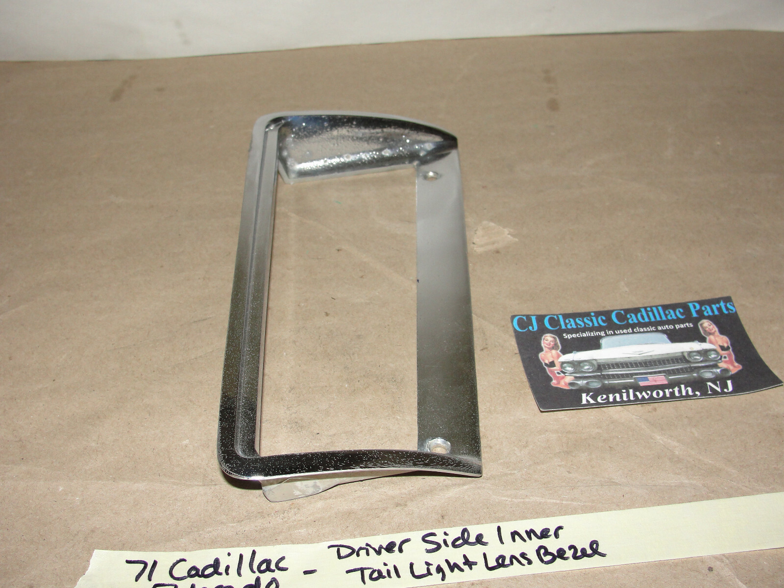OEM 1971 1972 Cadillac Eldorado REAR LEFT DRIVER SIDE INNER TAIL LIGHT LENS BEZEL TRIM #1600796/#1496938 - Image 3