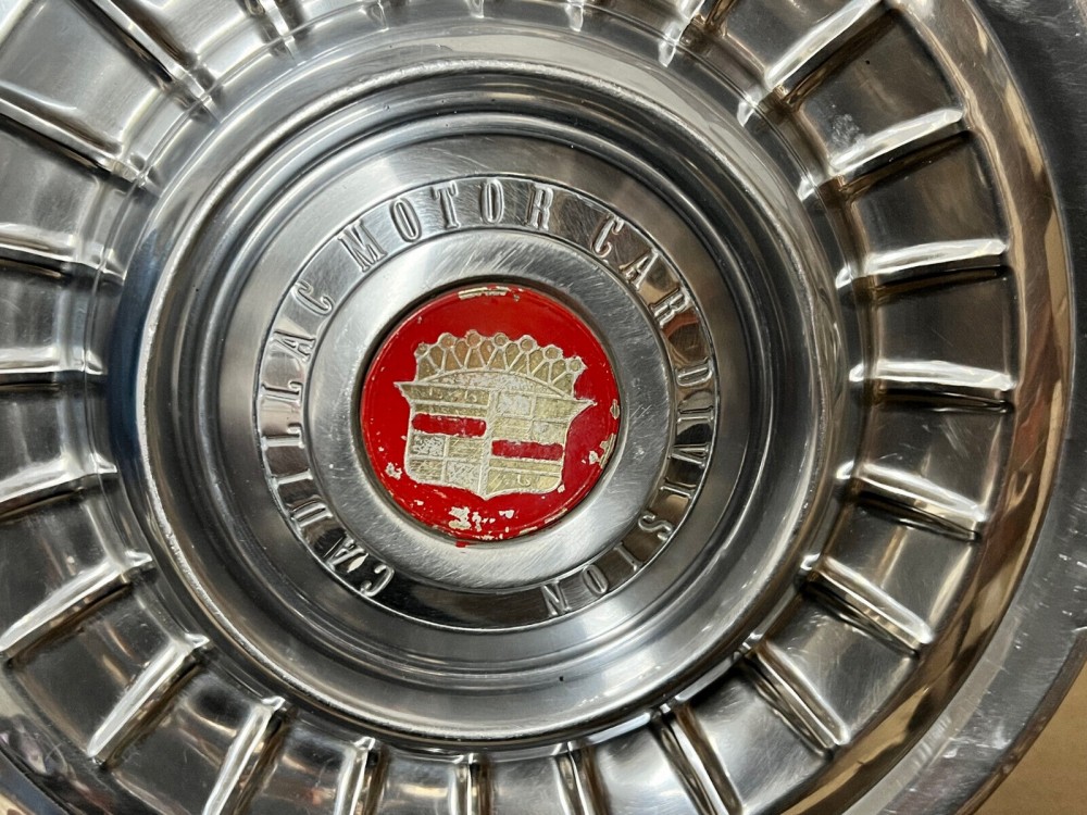 OEM 1958 1959 Cadillac Deville Eldorado Fleetwood 15" HUBCAP WHEEL COVERS (ONE HUBCAP) - Image 3