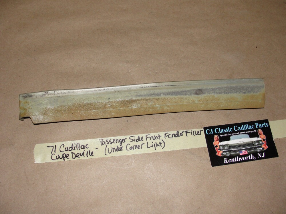 OEM 1971 Cadillac Deville Fleetwood Calais RIGHT PASSENGER SIDE FRONT FENDER FILLERS PANEL UNDER CORNER LIGHT #1497467 - Image 3