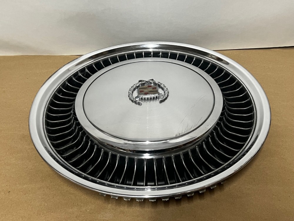 OEM 1974 1975 1976 Cadillac Deville Fleetwood 15" TURBINE HUBCAP WHEEL COVER W/CREST WREATH EMBLEM #001 - Image 3