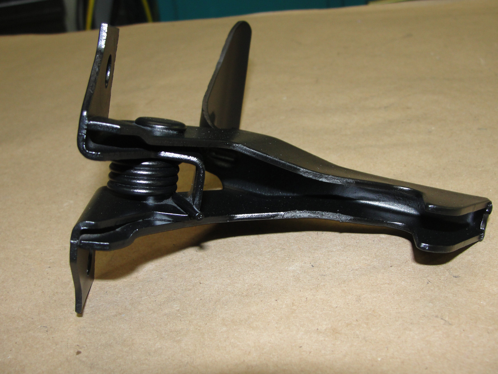 Factory Original 1976 1977 1978 1979 1980 1981 Cadillac Seville HOOD LATCH SAFETY CATCH RELEASE LEVER #1607317 - Image 4