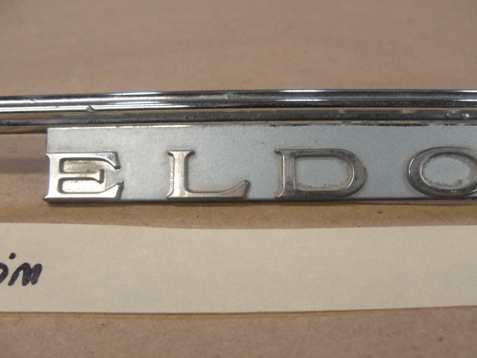 OEM 1971 Cadillac Eldorado LEFT DRIVER SIDE FRONT FENDER TRIM MOLDING SPEAR #1497474 - Image 4