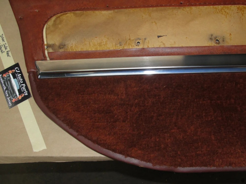 OEM 1965 1966 Cadillac Fleetwood Brougham Sedan Deville LEFT REAR DOOR PANEL & TRIM MOLDING - Image 4