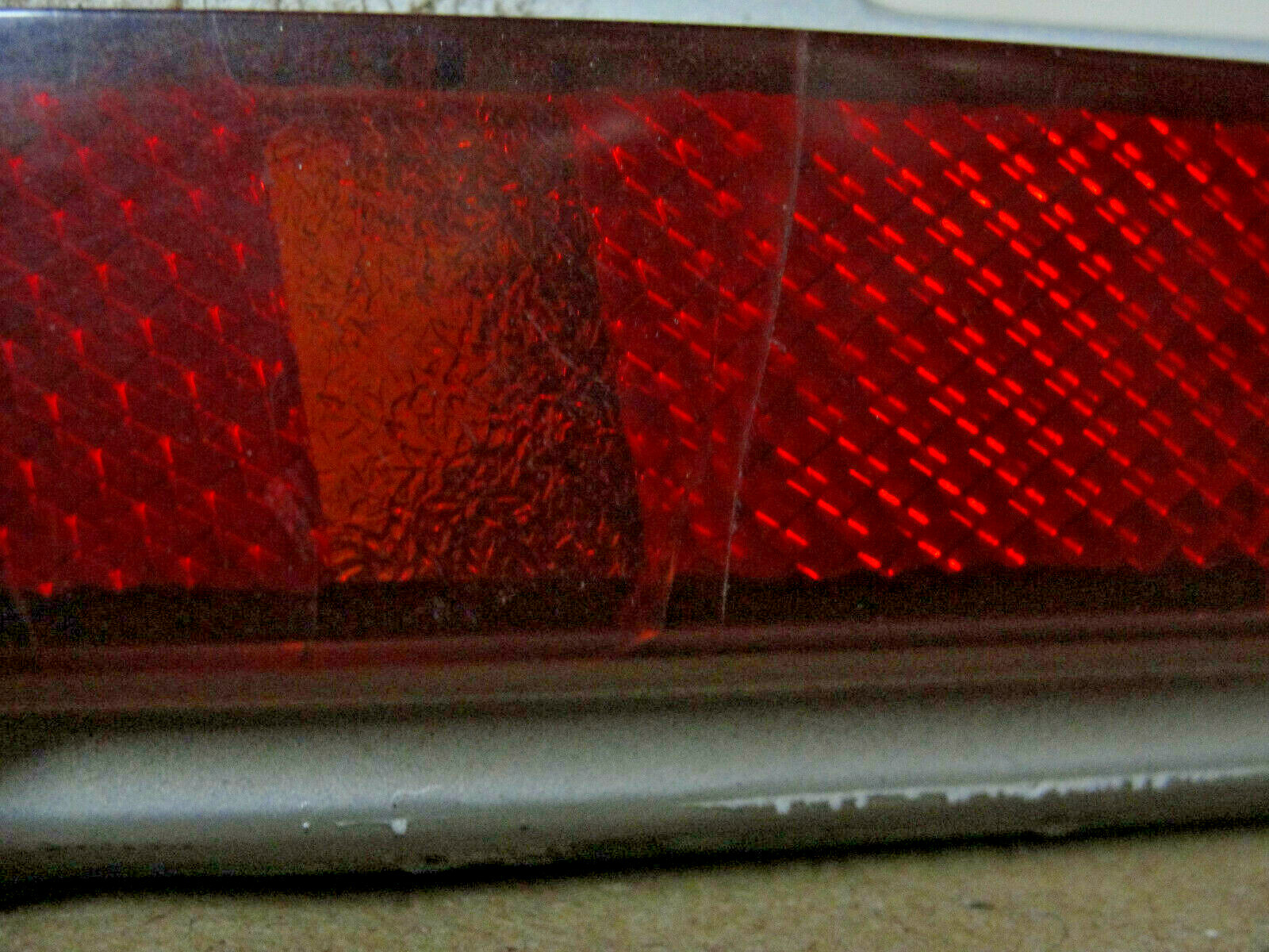 OEM 1980 1981 1982 1983 1984 1985 1986 1987 1988 1989 Cadillac Fleetwood Deville 1987 1988 1989 Brougham RWD RIGHT PASS SIDE REAR BACK BUMPER END MARKER PARK LIGHT #5973560 - Image 4