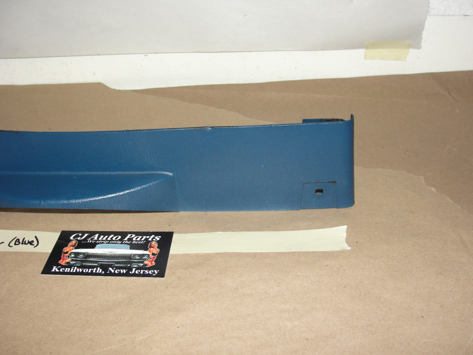 OEM 1971 1972 1973 1974 1975 1976 Cadillac Coupe Deville Calais Fleetwood RIGHT FRONT LOWER BENCH POWER SEAT TRACK COVER TRIM #9819075 - Image 4