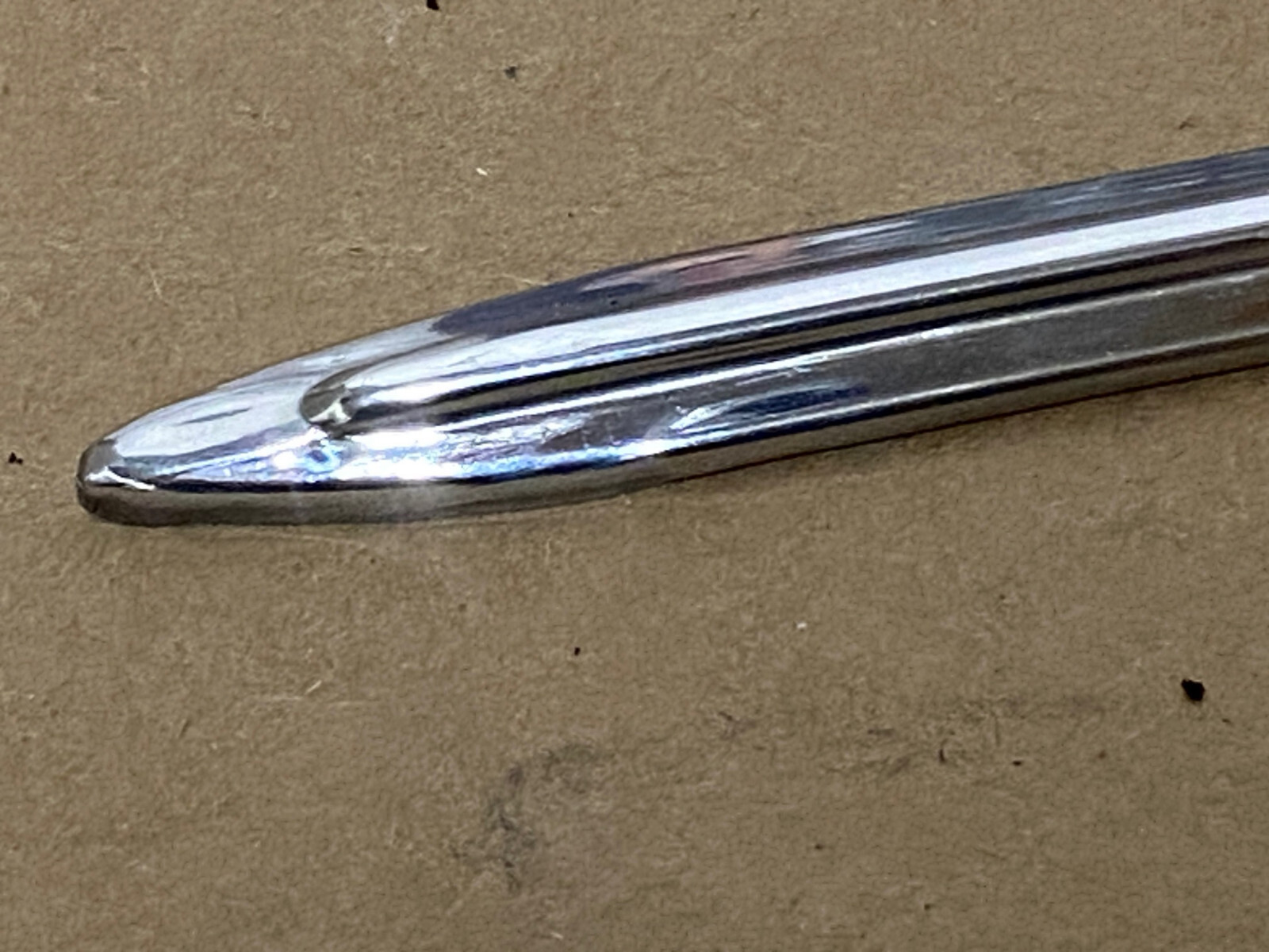 OEM 1971 1972 1973 1974 1975 1976 Cadillac Coupe Deville Calais 2 Door FRONT FENDER BODY SIDE MOLDING TRIM - Image 4