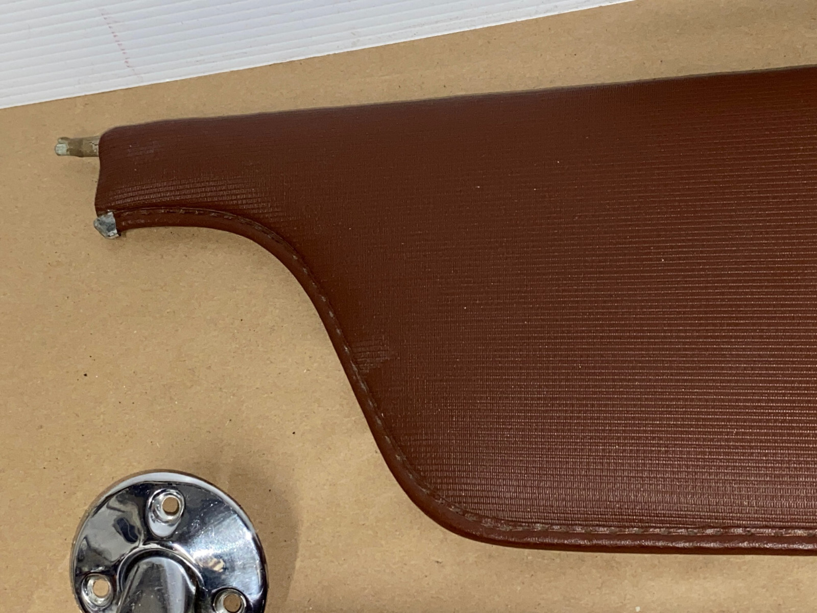 OEM 1965 1966 1978 1968 Cadillac Fleetwood Deville Calais 1967 1968 Eldorado LEFT & RIGHT SUN VISORS WITH HINGES - Dark Brown - Image 5