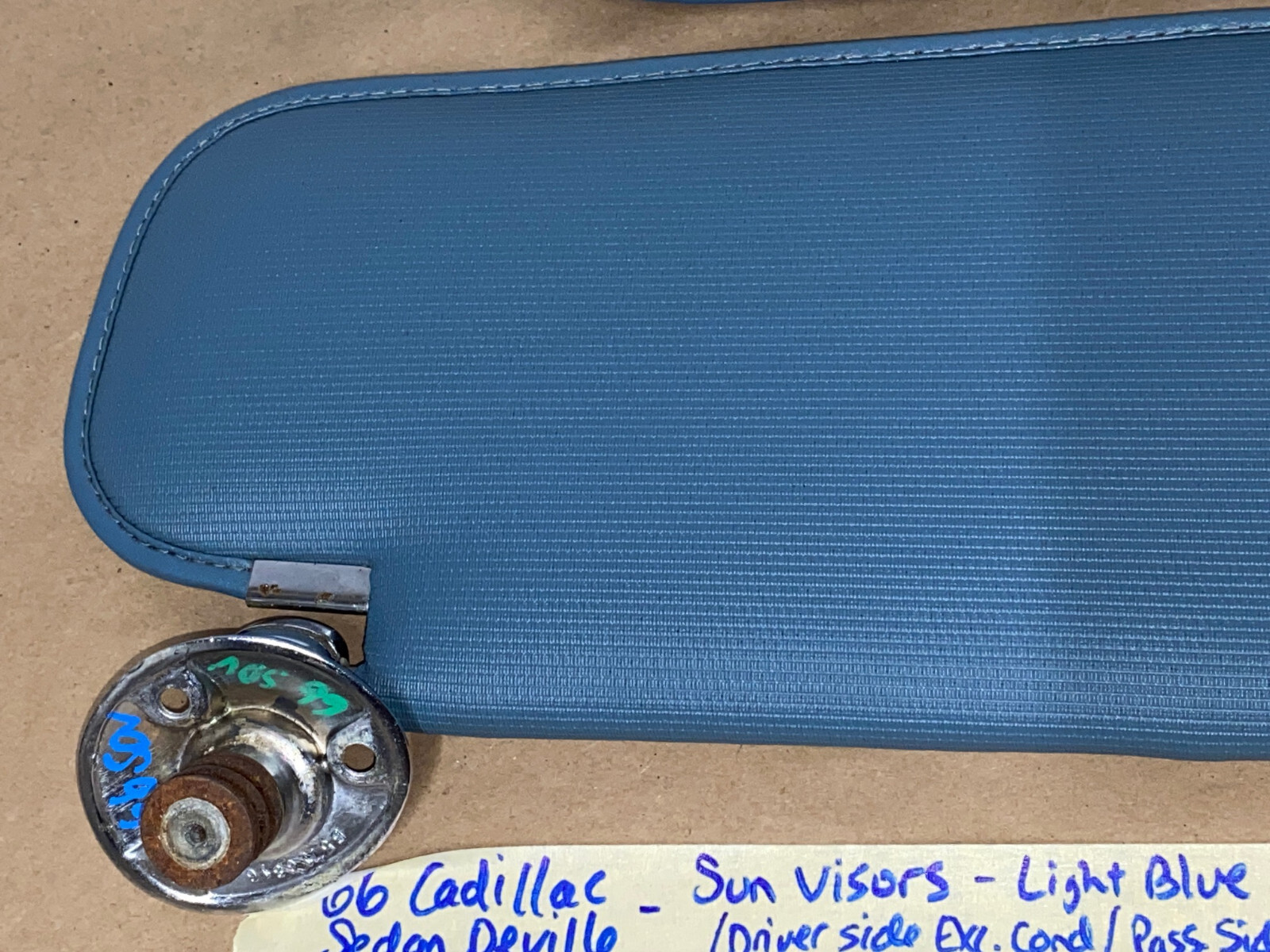OEM 1965 1966 1967 1968 Cadillac Fleetwood Deville Calais 1967 1968 Eldorado LEFT & RIGHT SUN VISORS WITH HINGES - LIGHT BLUE - Image 5
