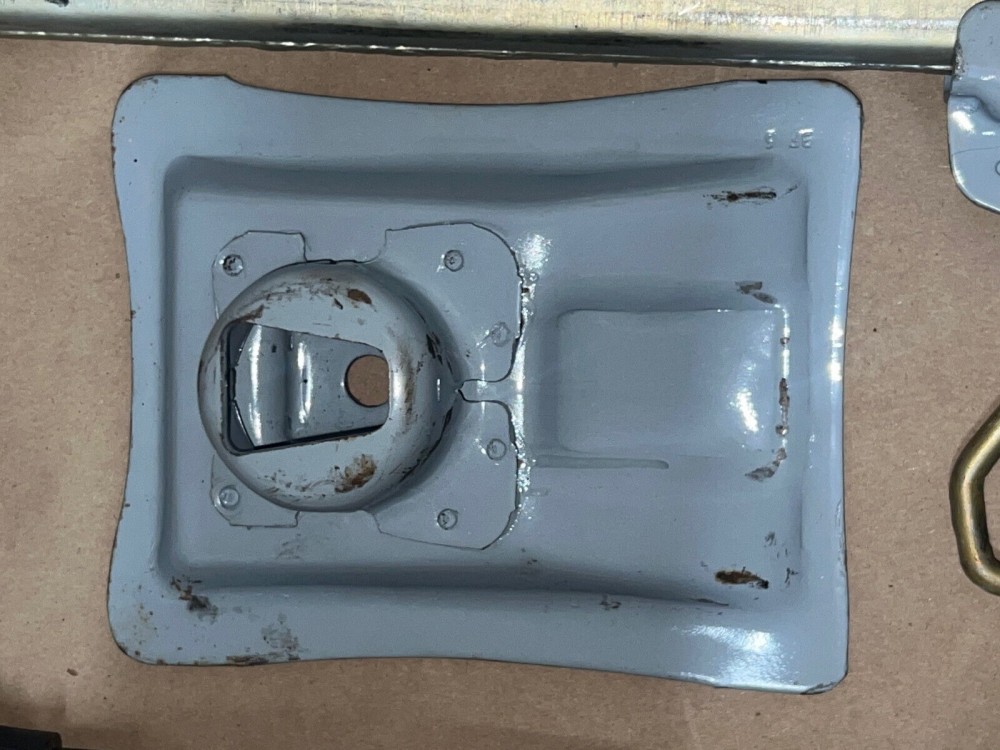 OEM 1973 Cadillac Deville Eldorado Fleetwood Calais BUMPER JACK - SHAFT RATCHET HEAD BASE HOLD DOWN LUG WRENCH #3633834 - Image 5