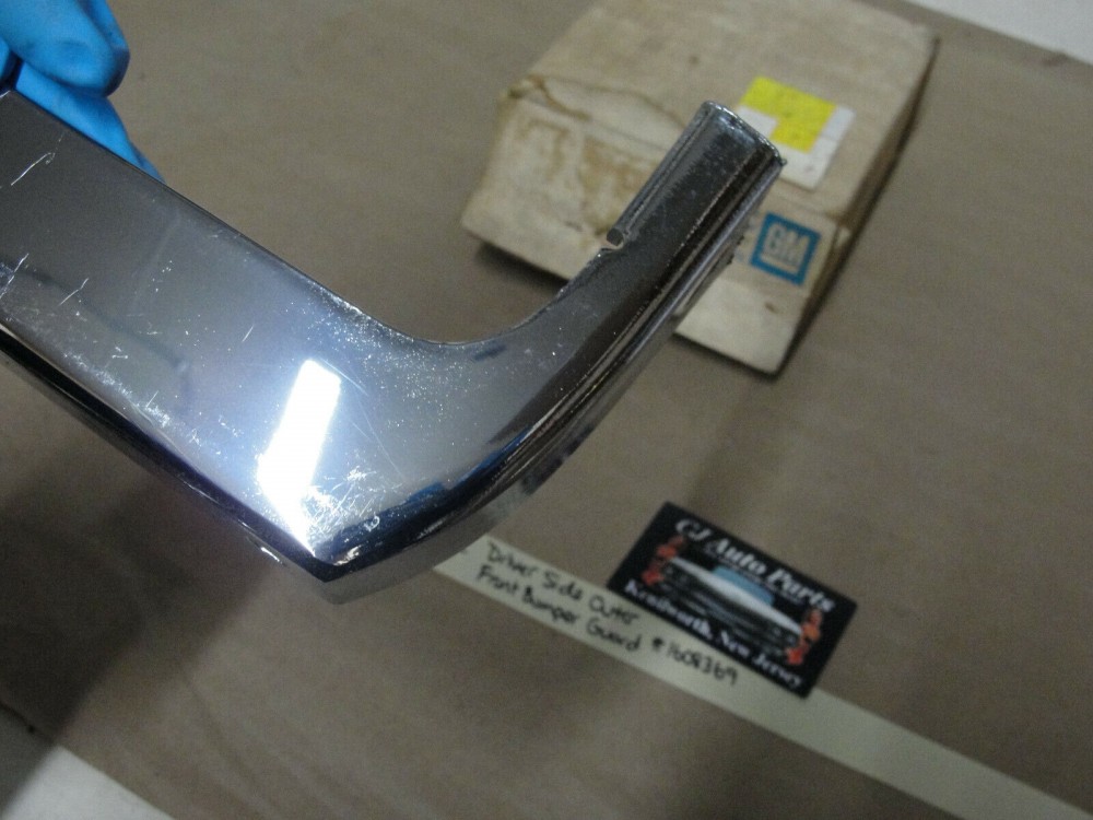 NOS GM ORIGINAL1976 1977 1978 1979 CADILLAC SEVILLE LEFT OUTER FRONT BUMPER GUARD #1608369 - Image 5