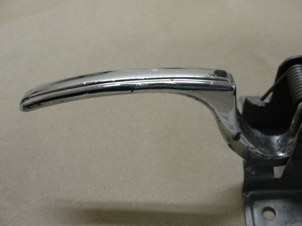 OEM 1971 1972 1973 1974 Cadillac Eldorado LEFT DRIVER SIDE INTERIOR FRONT DOOR HANDLE LATCH RELEASE #9834765 - Image 5
