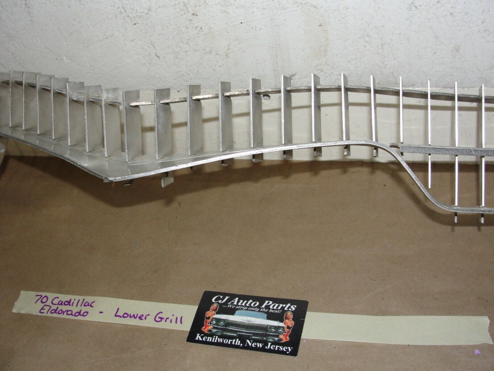 OEM 1970 Cadillac Eldorado FRONT LOWER GRILL #3514943 - Image 5
