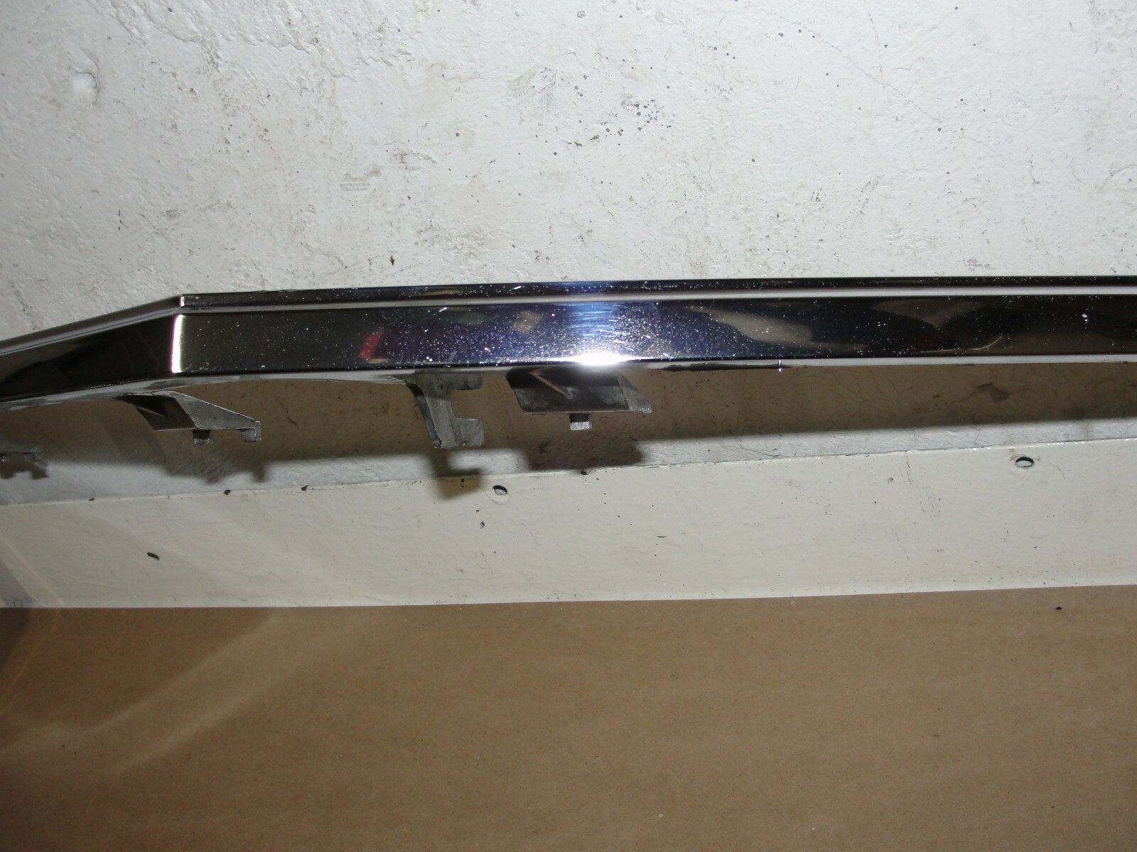 OEM 1972 Cadillac Deville Fleetwood Calais FRONT UPPER GRILL GRILLE SURROUND BEZEL TRIM #1498220 - Image 5