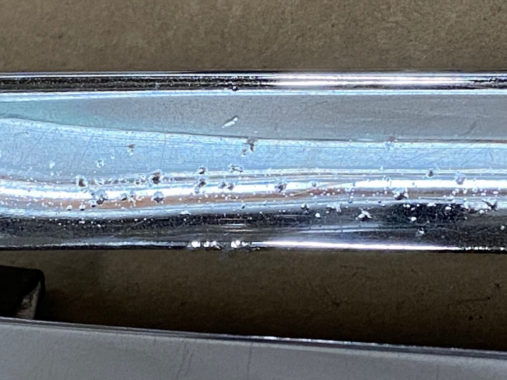 OEM 1973 Cadillac Deville Fleetwood Calais LEFT DRIVER SIDE REAR LICENSE PLATE LIGHT BEZEL TRIM COVER #1601090 - Image 6