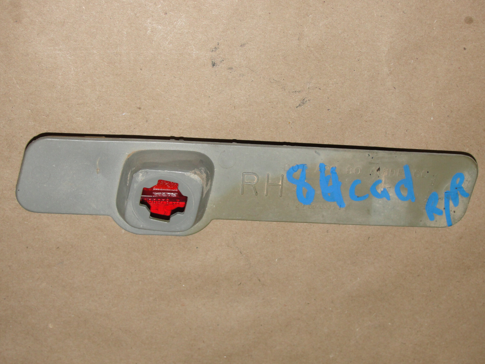 OEM 1980 1981 1982 1983 1984 1985 1986 1987 1988 1989 Cadillac Fleetwood Deville 1987 1988 1989 Brougham RWD RIGHT PASS SIDE REAR BACK BUMPER END MARKER PARK LIGHT #5973560 - Image 6