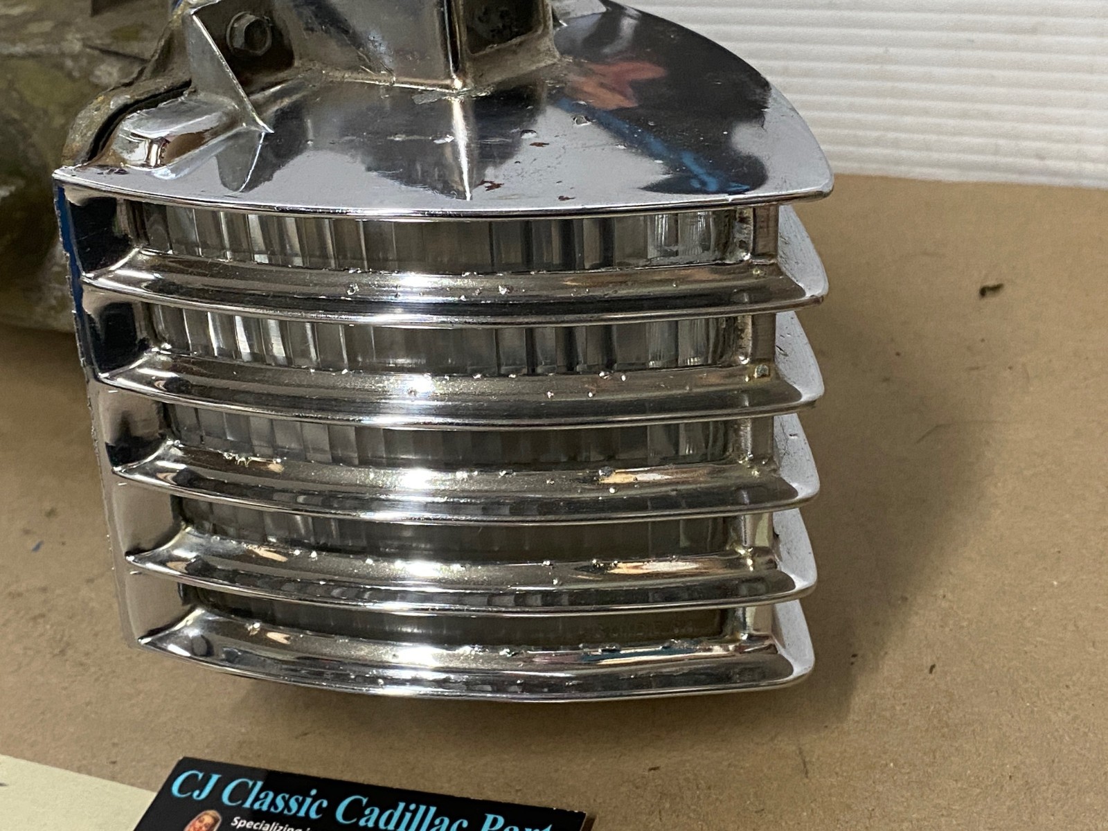1970 Cadillac Deville Calais Fleetwood LEFT SIDE FRONT CORNER TURN SIGNAL PARK MARKER LIGHT LENS #5962297/#5962299/#5962293 - Image 8