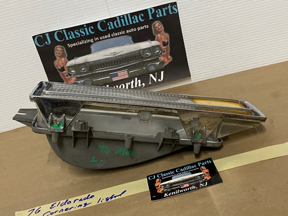 OEM 1975 1976 1977 1978 Cadillac Eldorado LEFT FRONT FENDER CORNERING TURN SIGNAL PARK LIGHT LENS #5966539 - Image 6