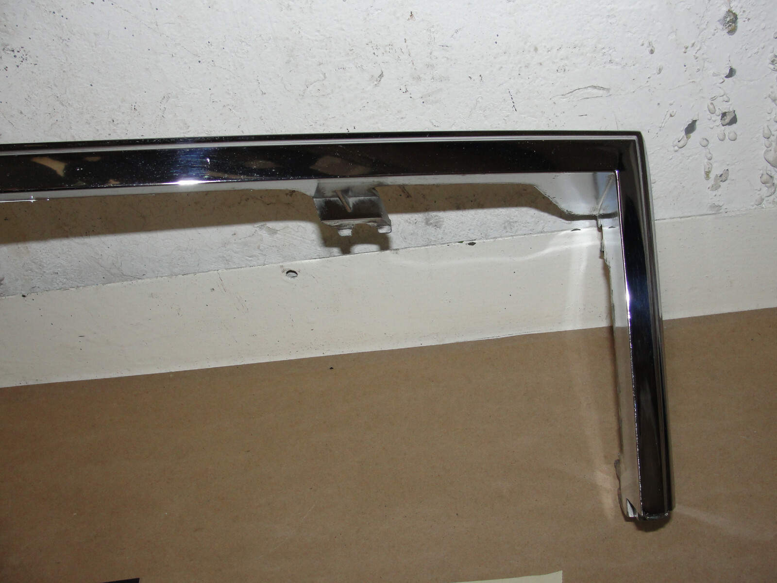 OEM 1972 Cadillac Deville Fleetwood Calais FRONT UPPER GRILL GRILLE SURROUND BEZEL TRIM #1498220 - Image 6