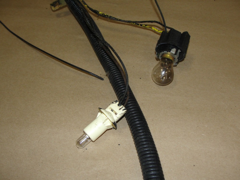 OEM 1976 1977 1978 1979 Cadillac Seville TRUNK TAIL LIGHT BRAKE WIRE HARNESS PIGTAIL - Image 6