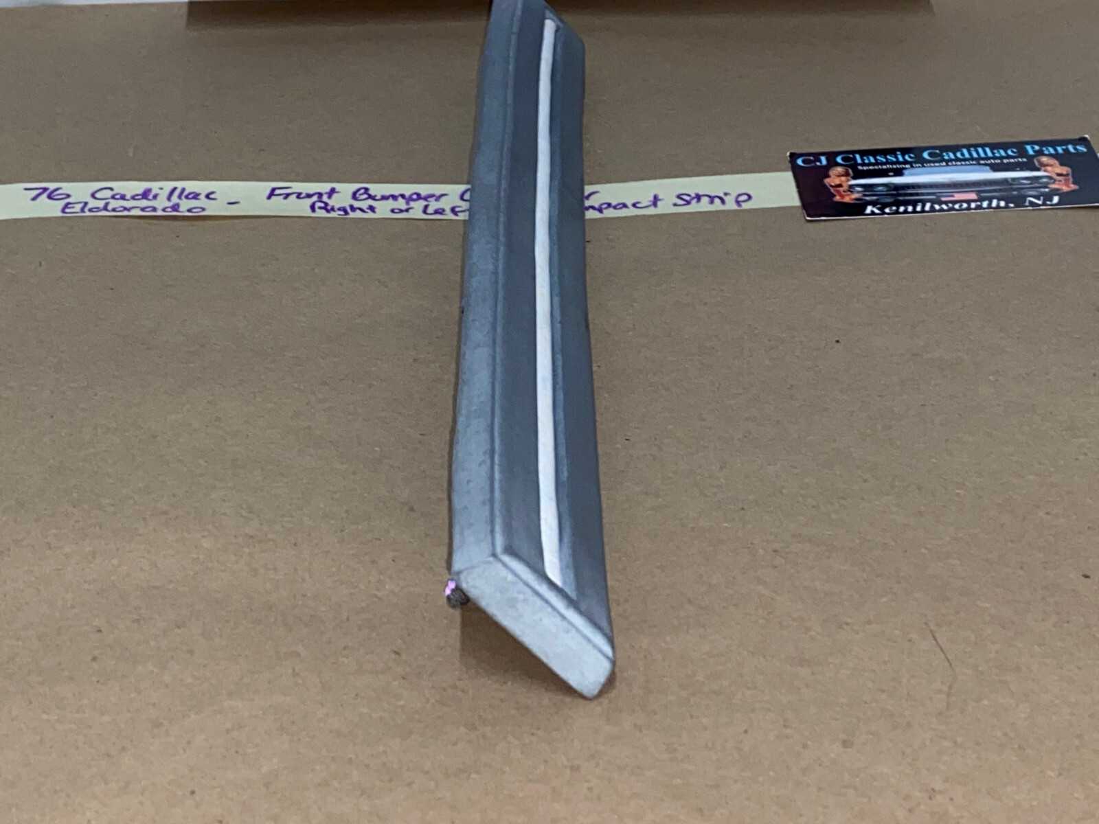 OEM 1975 1976 1977 1978 CADILLAC ELDORADO FRONT BUMPER CENTER BAR IMPACT STRIP CUSHION W/STUDS #1605272 LEFT OR RIGHT SIDE - Image 13