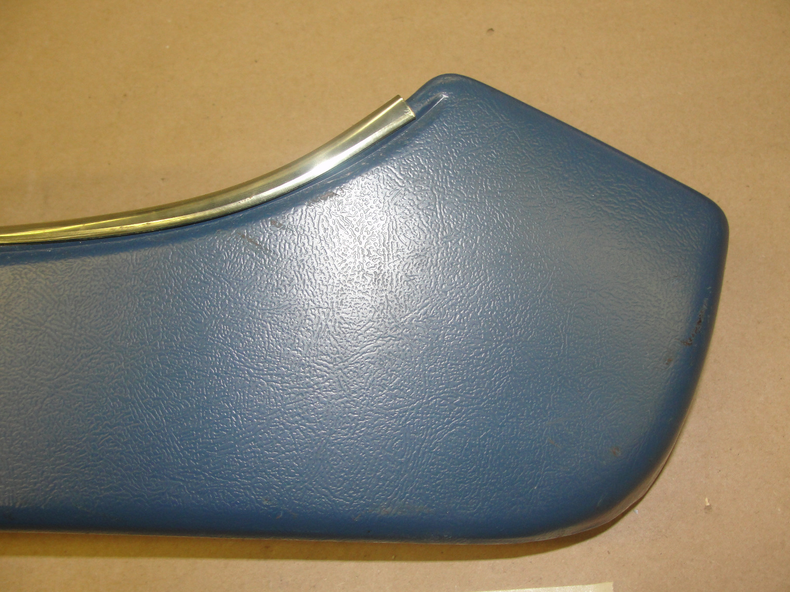 OEM 1971 1972 1973 1974 1975 1976 Cadillac Deville Eldorado Fleetwood Calais LEFT SIDE FRONT POWER BENCH SEAT SWITCH LOWER TRIM - Image 7