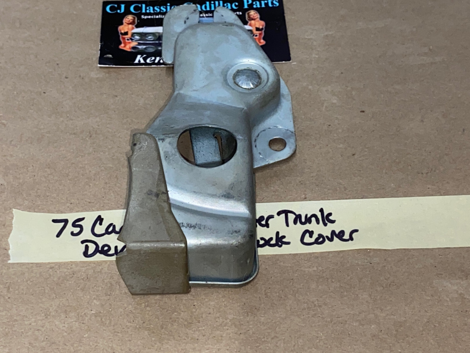 OEM 1974 1975 1976 Cadillac Deville Fleetwood Calais Commercial Chassis 1974 1975 1976 1977 1978 Eldorado POWER TRUNK LOCK RELEASE ACTUATOR LATCH COVER TRIM #9736645 - Image 7