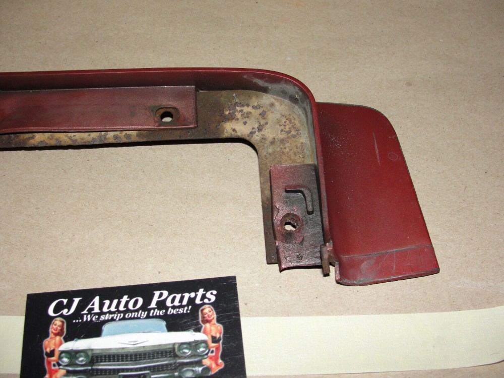 OEM 1974 Cadillac Deville Fleetwood Calais LEFT FRONT FENDER CORNER LIGHT EXTENSION BUMPER FILLERS PANEL #1603201 - Image 7