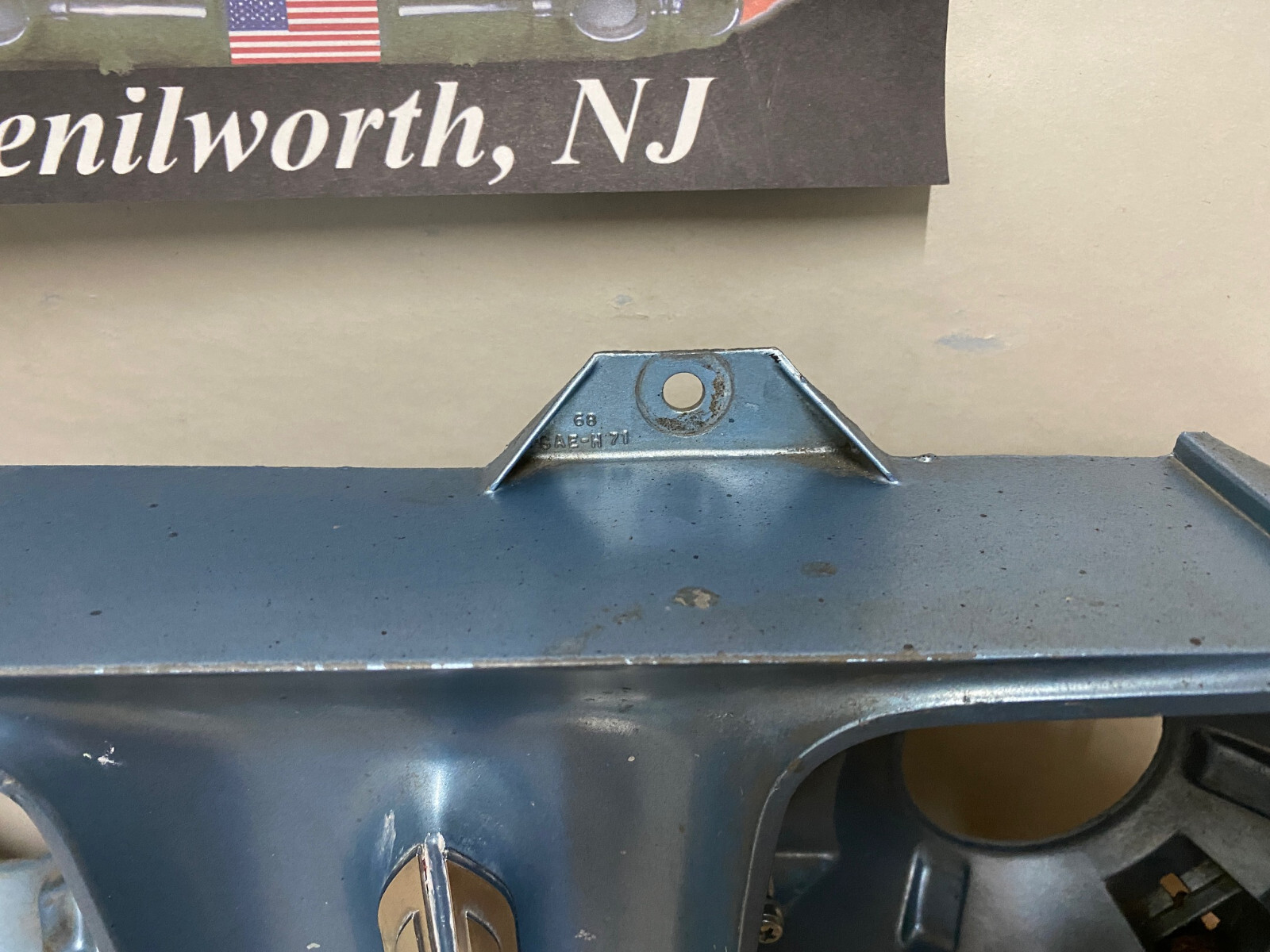 OEM 1971 Cadillac Deville Fleetwood Calais LEFT DRIVER SIDE HEADLIGHT BUCKET HOUSING & CREST EMBLEM #1496555/#3633587 - Image 7