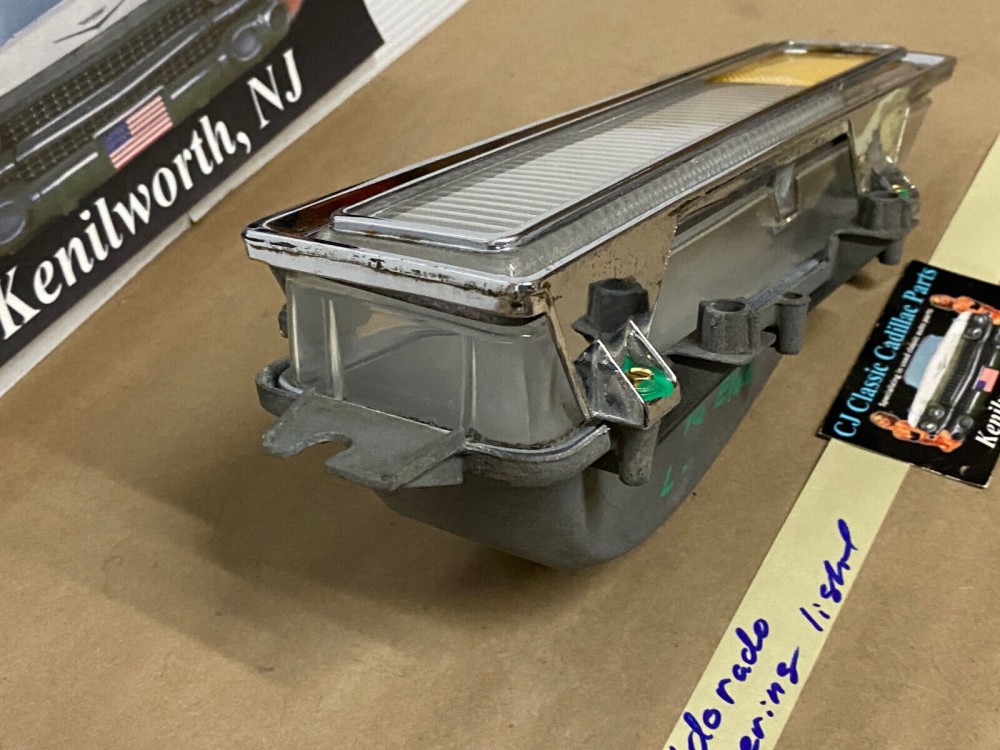 OEM 1975 1976 1977 1978 Cadillac Eldorado LEFT FRONT FENDER CORNERING TURN SIGNAL PARK LIGHT LENS #5966539 - Image 7