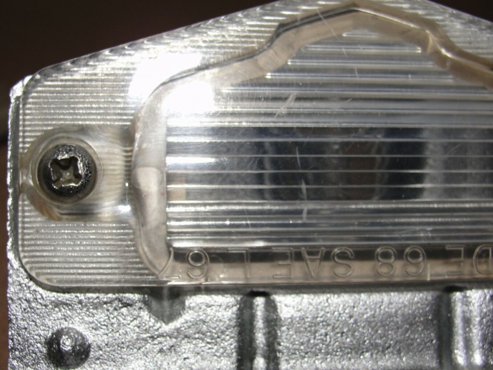 RESTORED 1967 Cadillac Deville Calais Fleetwood REAR BUMPER LICENSE PLATE LIGHT LAMP LENS HOUSING #911481 - Image 7