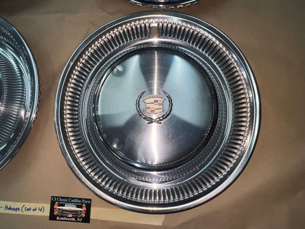 OEM 1974 1975 1976 Cadillac Fleetwood Deville 15" HUB CAPS HUBCAPS WHEEL COVERS W/ WREATH CREST EMBLEM SET OF 4 - Image 7