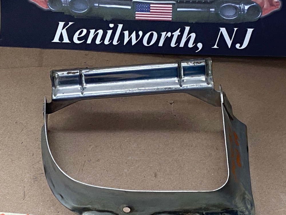 OEM 1960 Cadillac Deville Fleetwood Eldorado LEFT DRIVER SIDE OUTER PARKING LIGHT LAMP BEZEL TRIM - Image 8