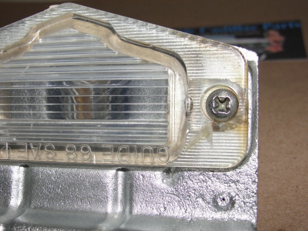 RESTORED 1967 Cadillac Deville Calais Fleetwood REAR BUMPER LICENSE PLATE LIGHT LAMP LENS HOUSING #911481 - Image 8