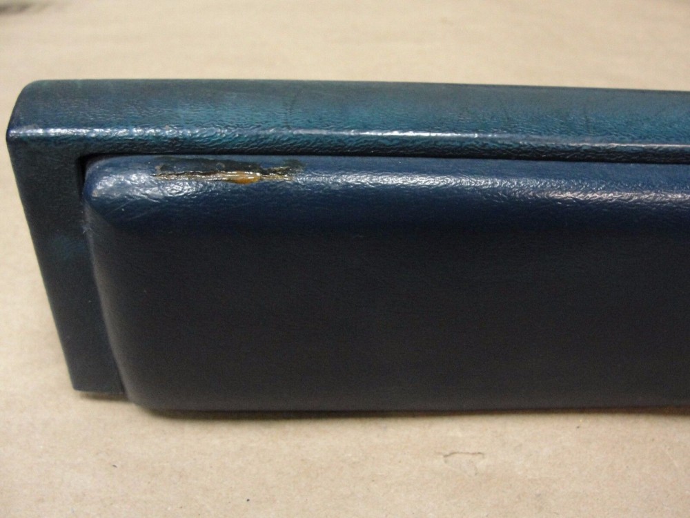 OEM 1966 1967 Cadillac Fleetwood LIMO LIMOUSINE LEFT DRIVER SIDE FRONT DOOR PANEL ARM REST BASE PAD TRIM - - DARK BLUE - Image 8