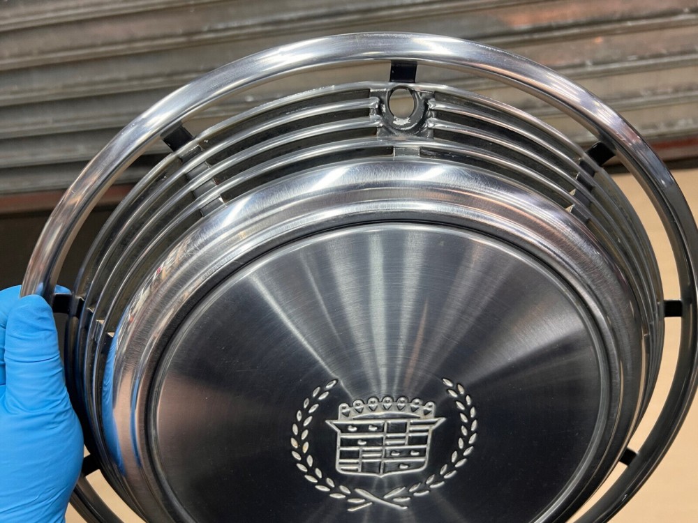 OEM 1972 1973 Cadillac Eldorado 15" HUBCAP WHEEL COVER #001 (Quantity: 1 Hub Cap) - Image 8